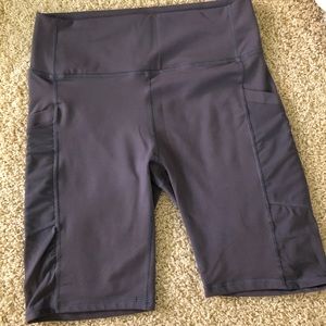 Fabletics Mila bike shorts w/pockets